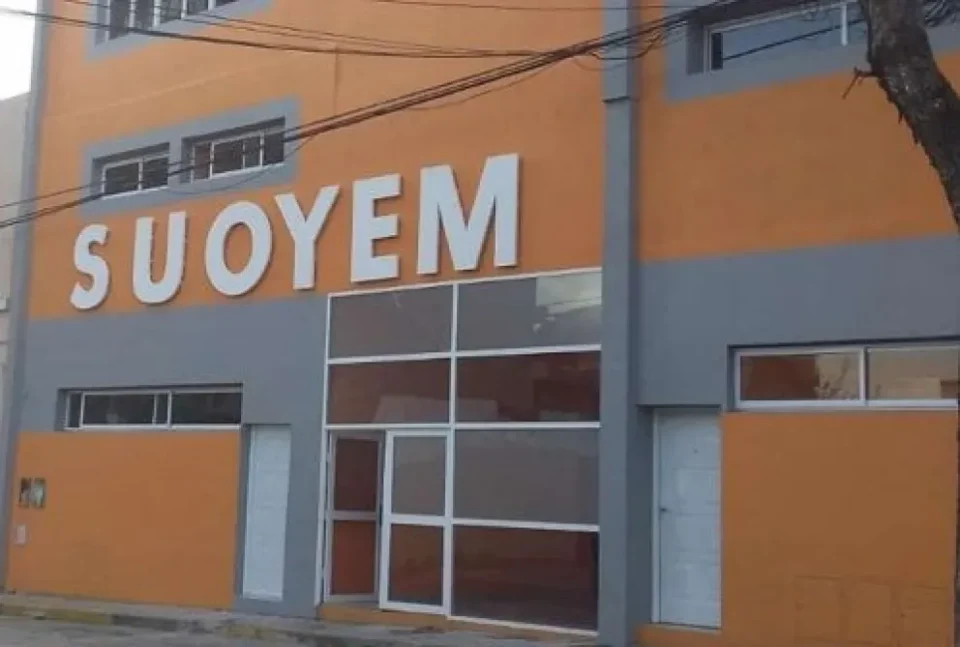 “Suoyem recibe a Bagnat para debatir la reforma laboral”