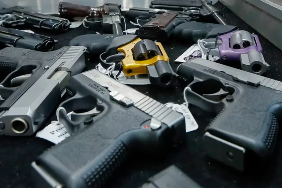 “Armas sin registrar: un año para regularizarlas y prórroga de la entrega voluntaria”