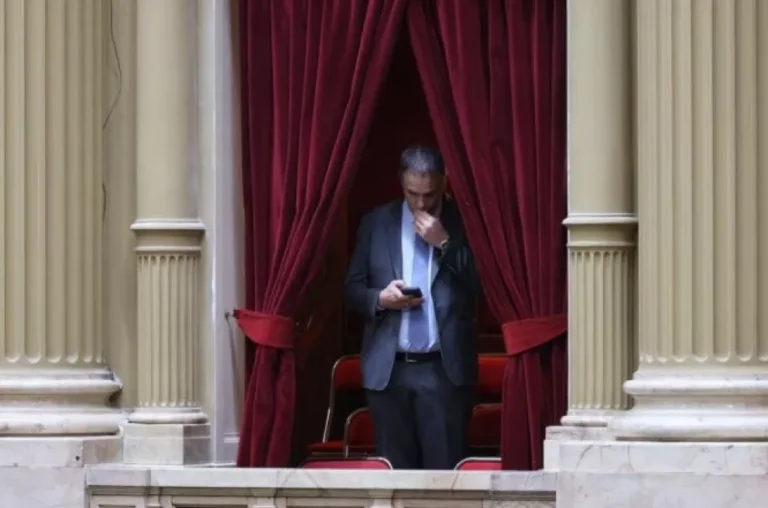 “Senado: sesión postergada y Adorni en la mira para el 25 de junio”