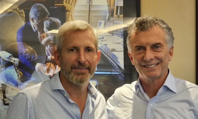 “Con la mira en 2027: Macri, Frigerio y Pullaro reactivan el PRO en Santa Fe con jóvenes y mujeres, en una cumbre que busca redefinir la oposición”