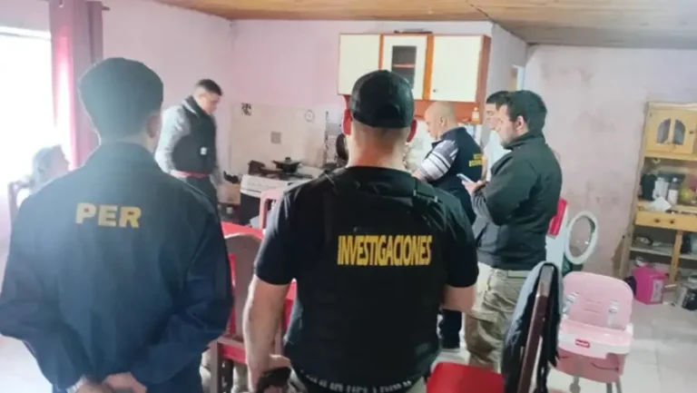 Golpe al “cuento del tío” en Entre Ríos: secuestran dólares y joyas en Chaco tras desarticular una red de estafas millonarias contra adultos mayores
