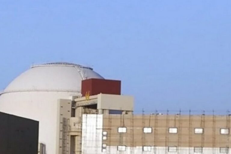 “Misil estadounidense impactó en el perímetro de la central nuclear de Bushehr”
