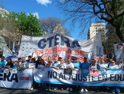 El gobierno nacional enfrenta el paro de CTERA y reafirma que la educación es un servicio esencial, entre el derecho a la protesta y la obligación de garantizar la continuidad escolar