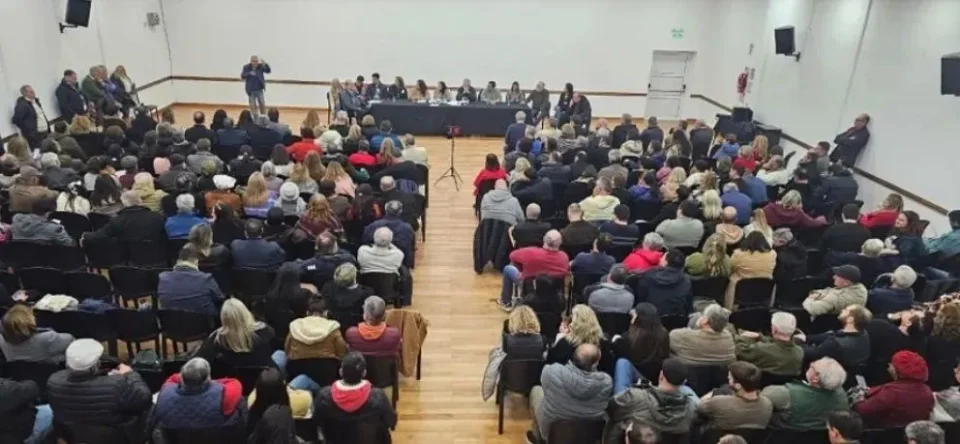“La UCR entrerriana sesiona en Villaguay: el Congreso partidario define cambios transitorios en la Carta Orgánica y reordena el calendario de elecciones internas”