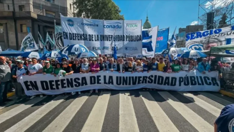 “Se reabre el conflicto universitario: gremios docentes anuncian un nuevo paro nacional en reclamo por financiamiento y condiciones salariales”