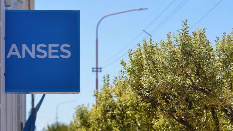 ANSES: quiénes cobran hoy jueves 24 de septiembre de 2026, con aumento del 2,11 % en jubilaciones y asignaciones