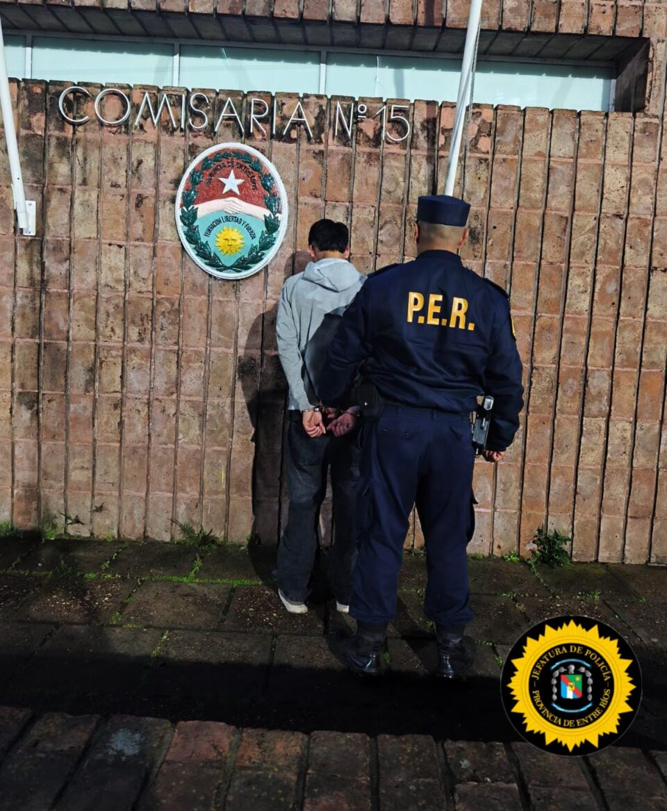 Detuvieron a un joven por desobedecer una orden judicial y exigir dinero a su madre en Santa Elena